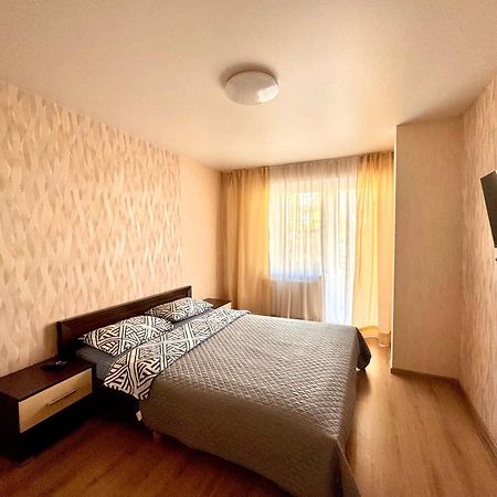 Flat Apartment Uzhhorod Exterior photo